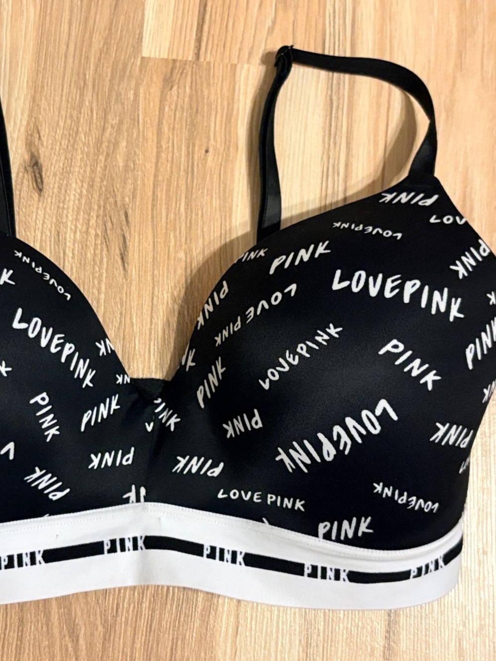 Victoria's Secret PINK Bra.